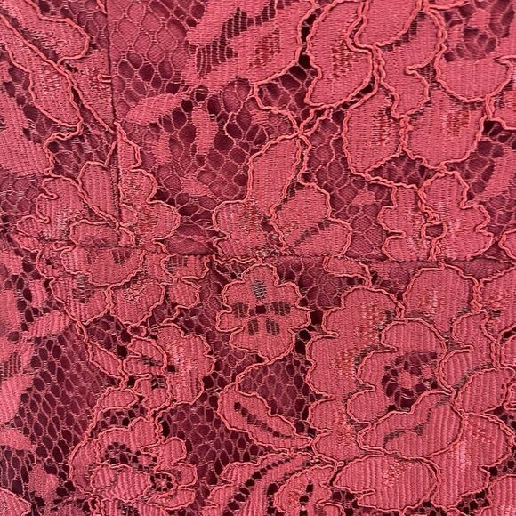 NWT Lulu's Divine Nights Burgundy Lace Strapless Midi Mermaid Dress Size M - Picture 8 of 10